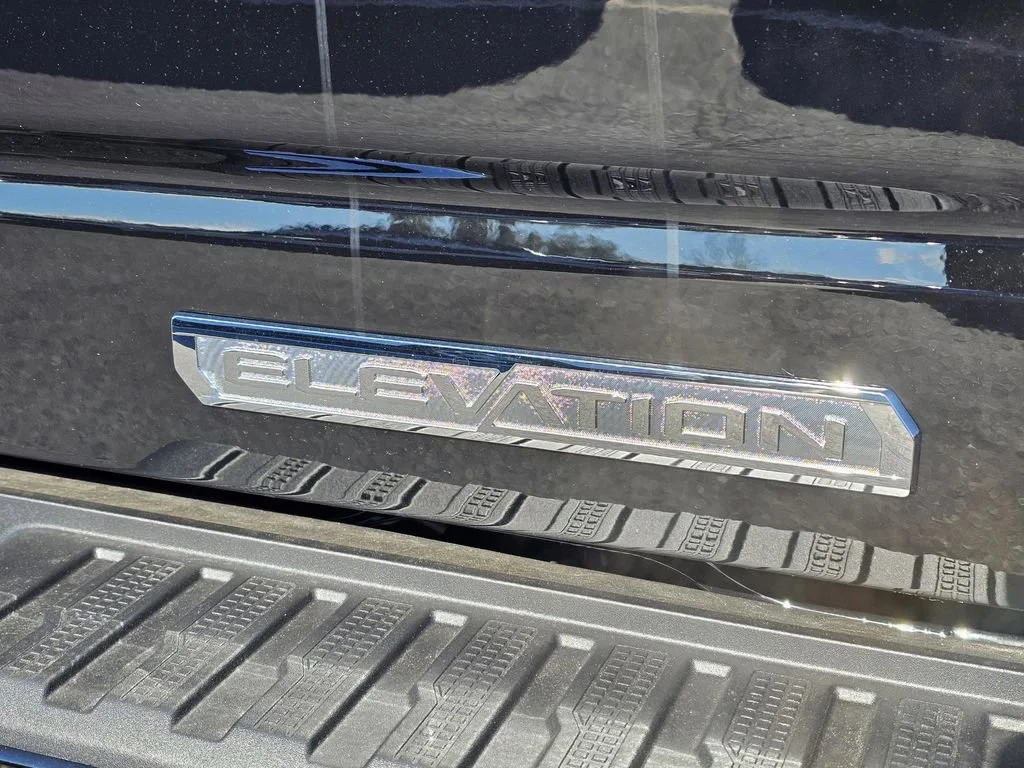 New 2026 Onyx Black GMC Elevation image 11