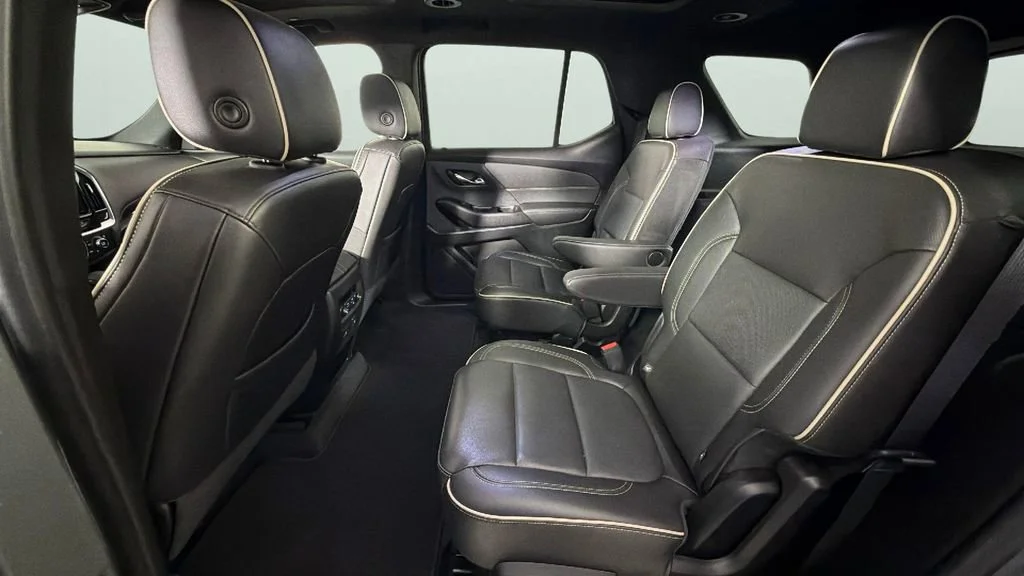 Used 2023 Sterling Gray Metallic Chevrolet Premier image 27