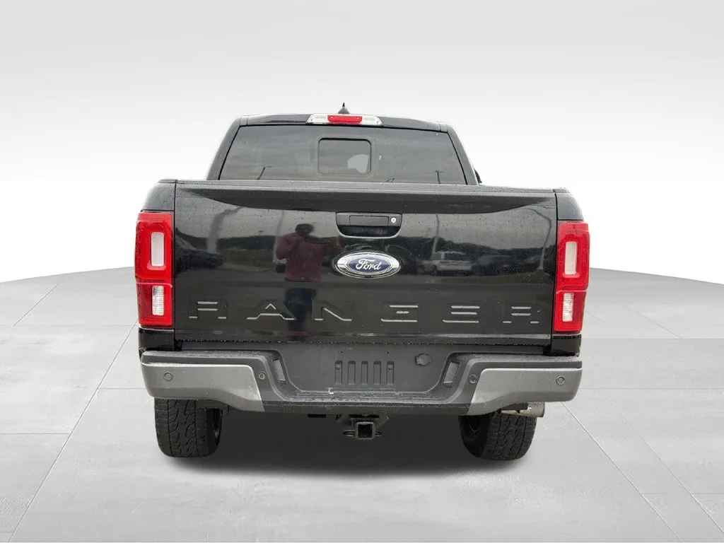 Used 2021 Black Ford Lariat image 25