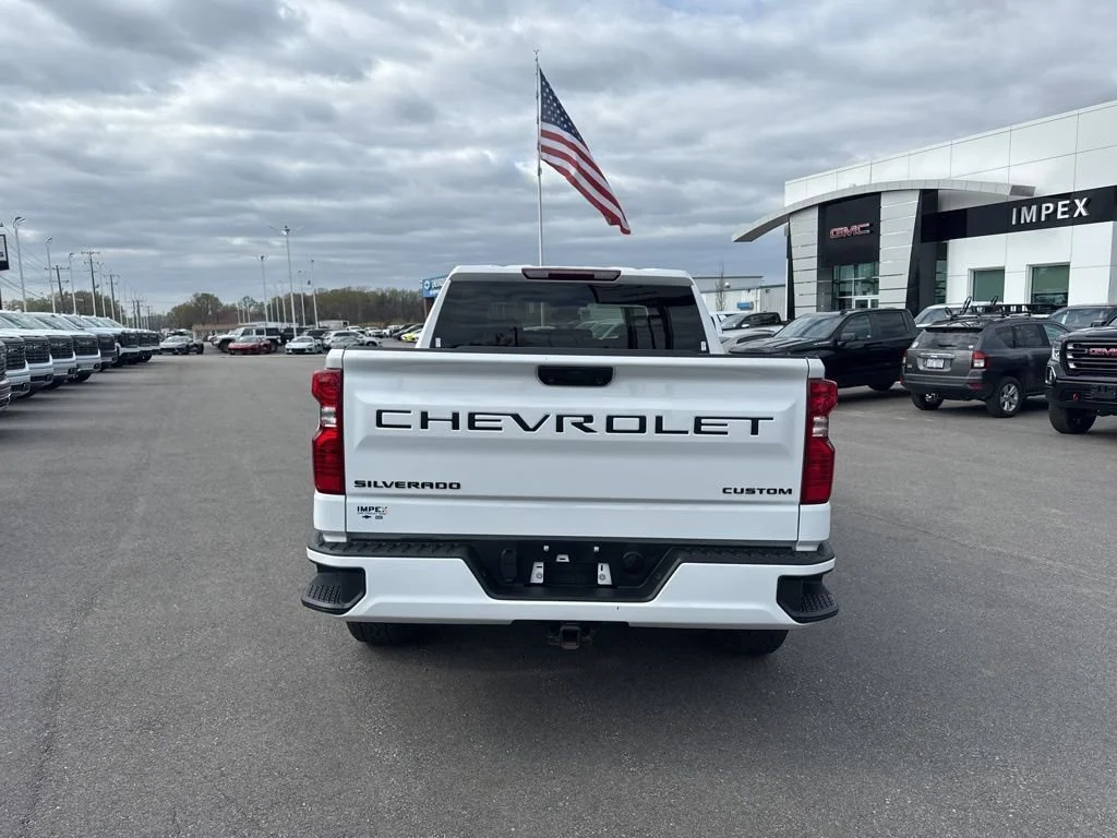 Used 2024 Summit White Chevrolet Custom image 4