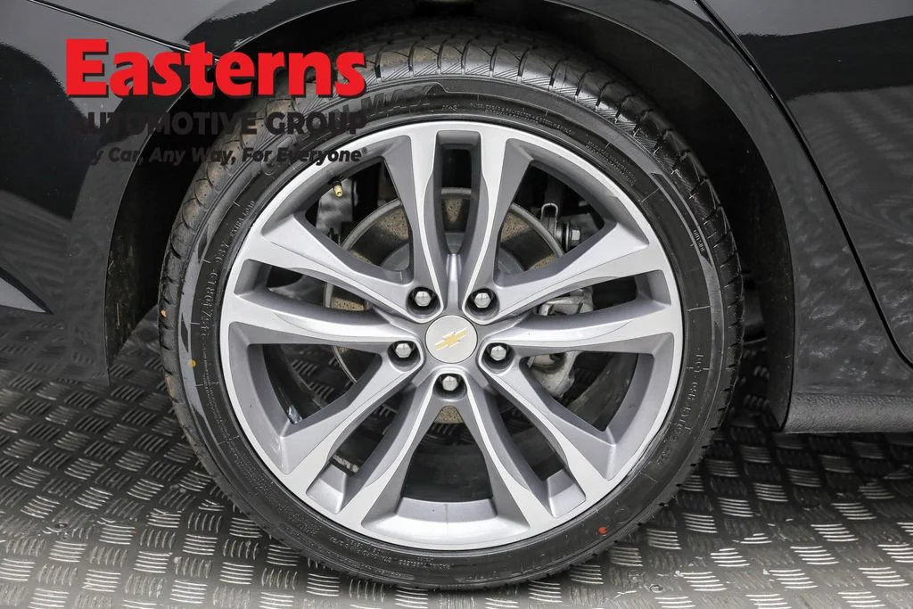 Used 2023 Black Chevrolet LT image 29