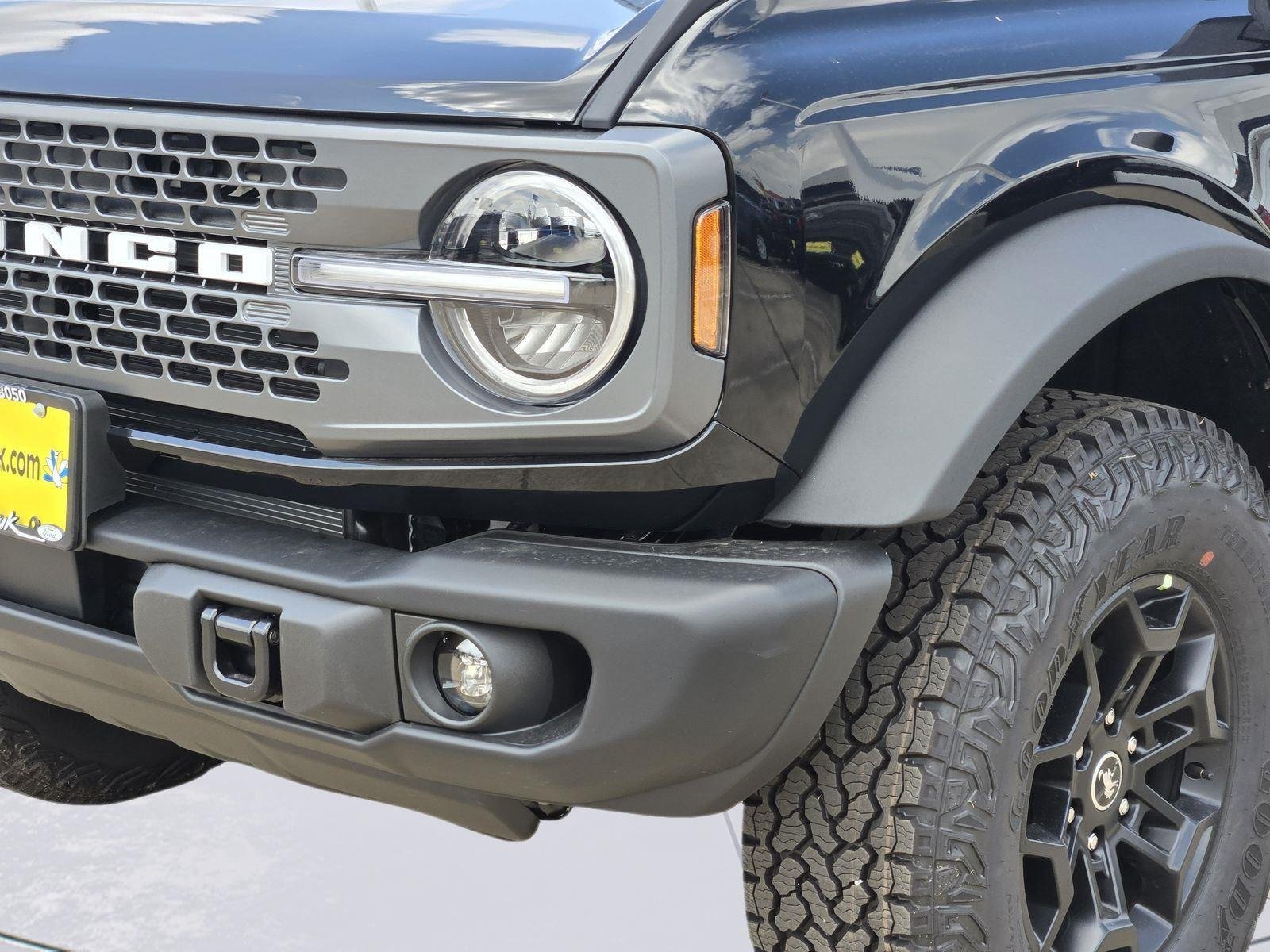 New 2026 Shadow Black Ford Badlands® image 5