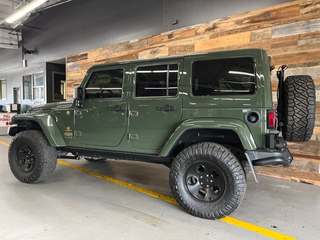 Used 2014 Black Clearcoat Jeep Unlimited Rubicon image 13