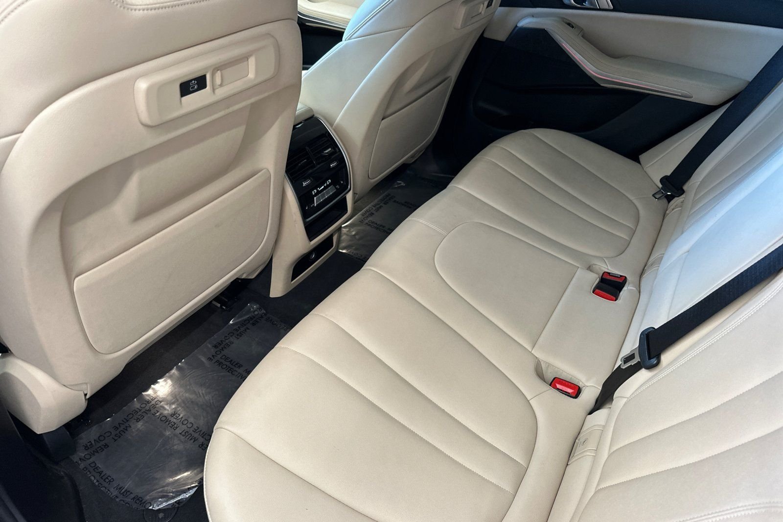 Used 2022 Gray BMW xDrive40i image 13
