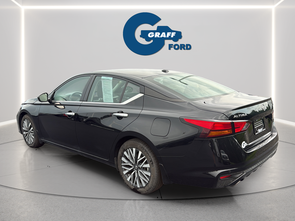 Used 2024 Black Nissan 2.5 SV image 10