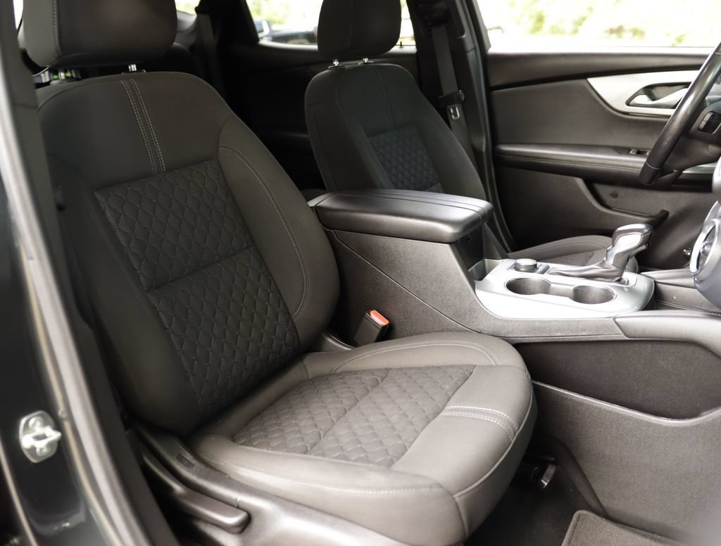 Used 2020 NIGHTFALL GRAY METALLIC Chevrolet LT image 29
