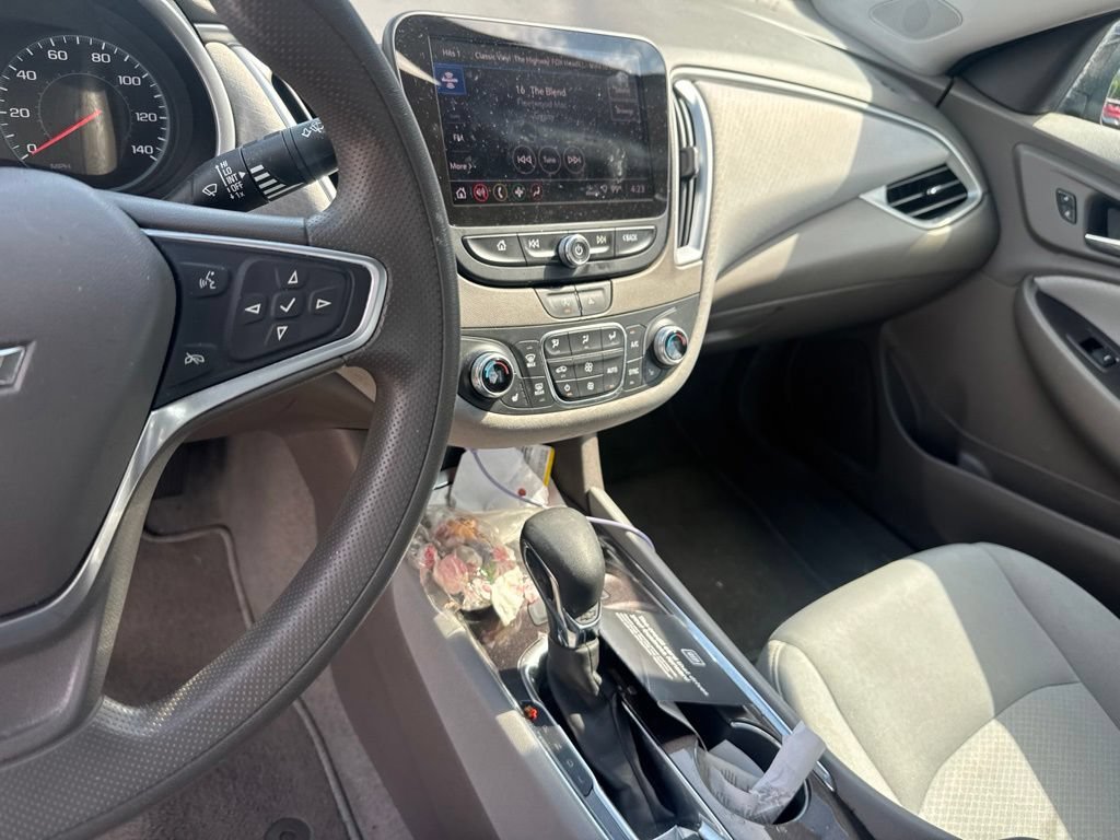 Used 2022 Mosaic Black Metallic Chevrolet LT image 14