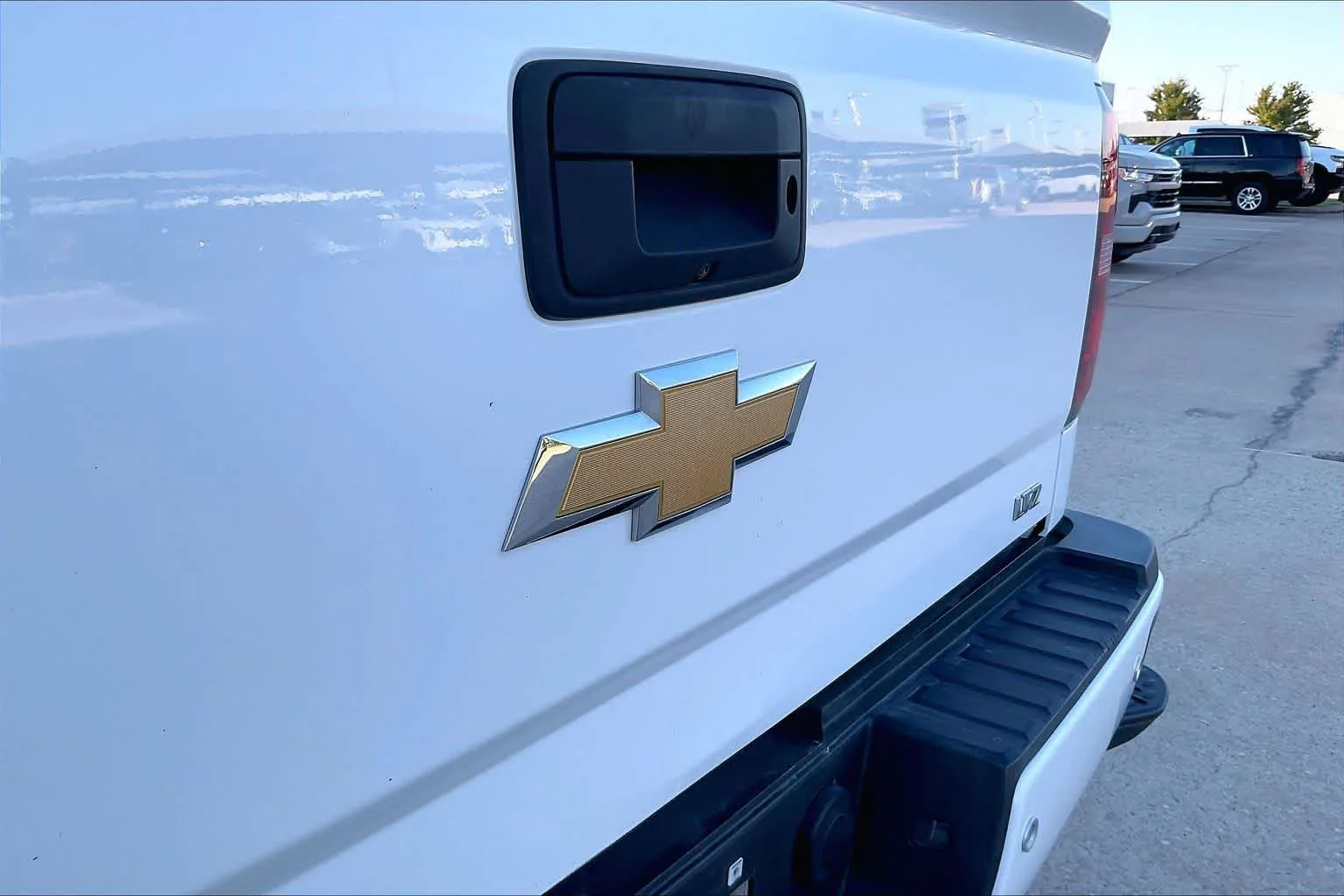 Used 2018 Summit White Chevrolet LTZ image 29