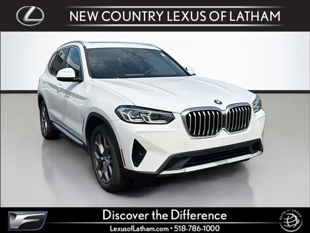 Used 2022 White BMW xDrive30i image 1