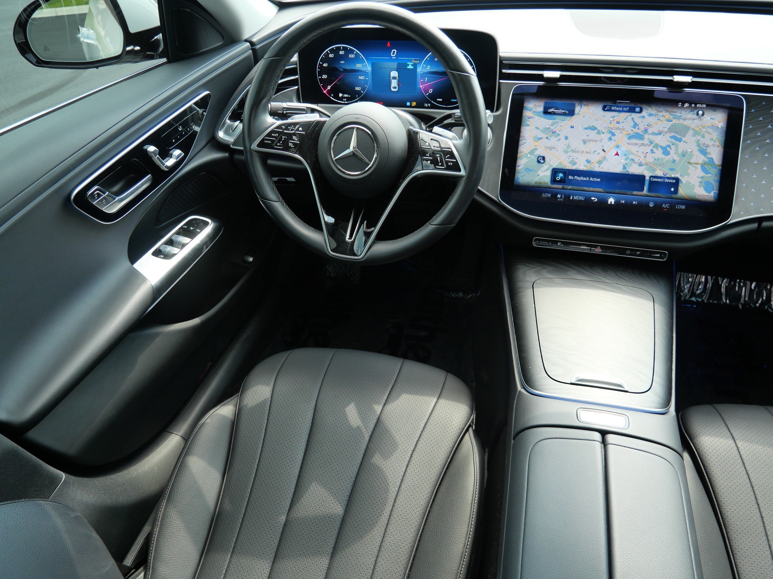 2025 Mercedes-Benz E-Class E350 - Photo 9