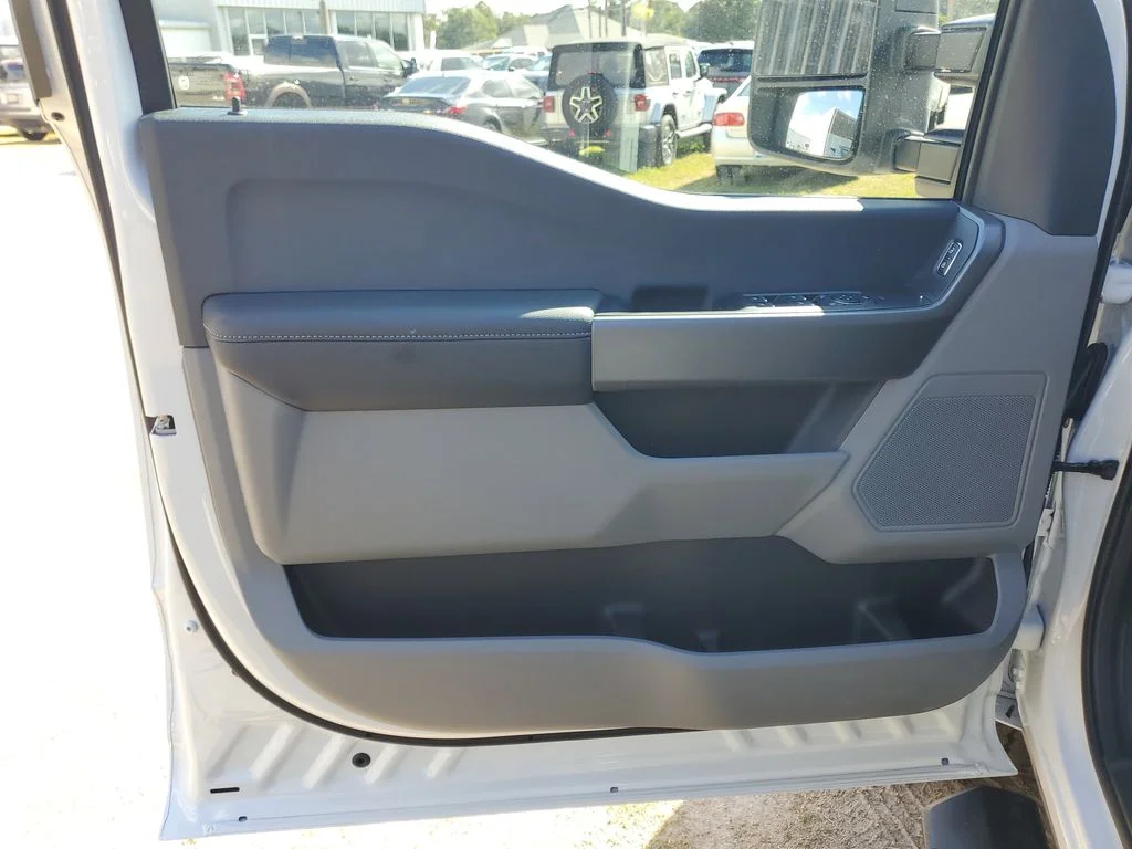 2026 Ford F-250 Super Duty XL - Photo 6