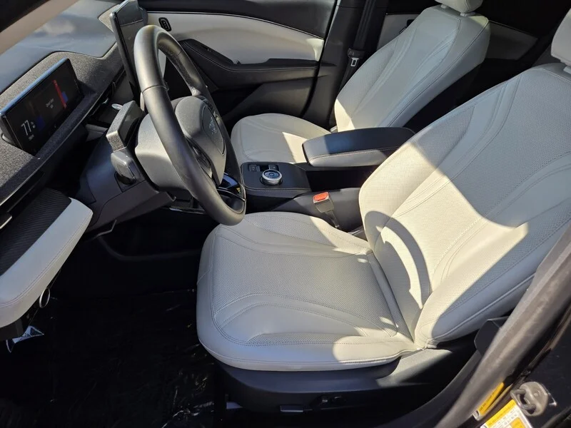 Used 2023 Shadow Black FORD PREMIUM AWD image 10