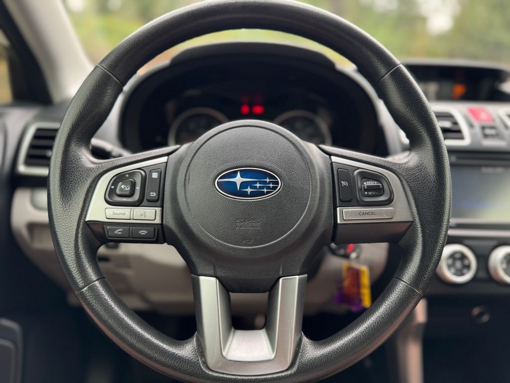 Used 2017 Crystal White Pearl Subaru 2.5i image 14