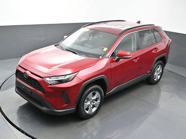 Used 2025 Red Toyota XLE image 40