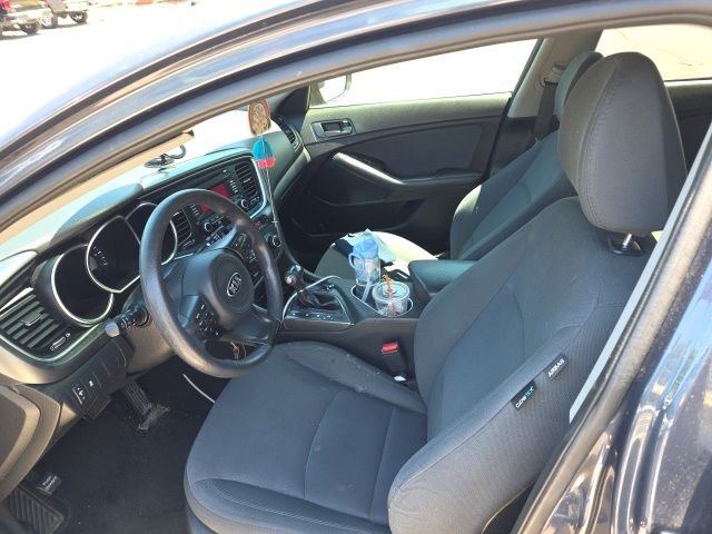 Used 2015 Blue Kia LX image 4