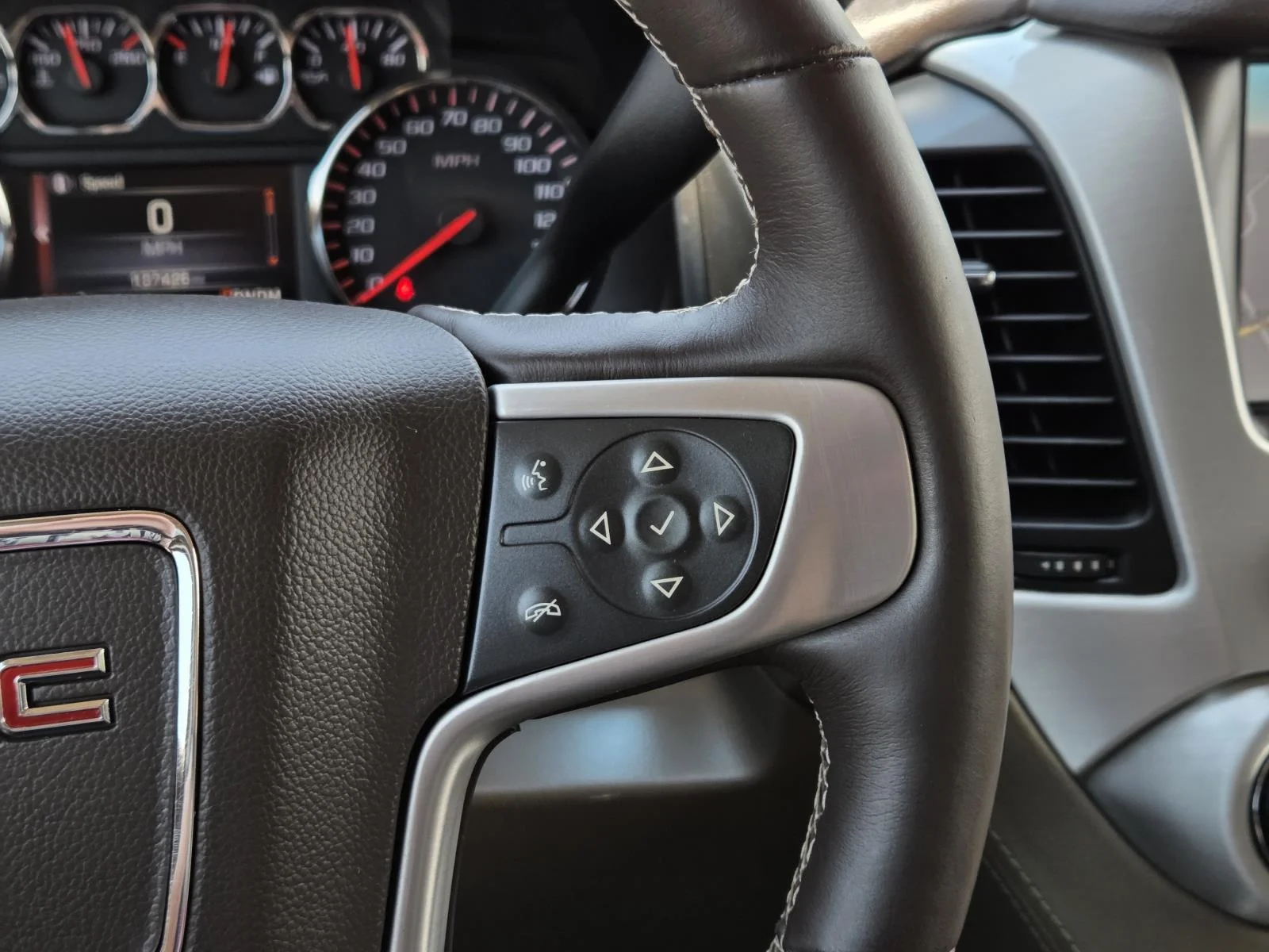 Used 2015 CHAMPAGNE SILVER METALLIC GMC SLT image 21