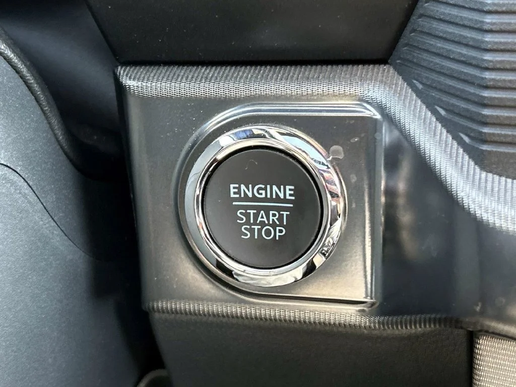 Used 2025 Black Ford Platinum image 28