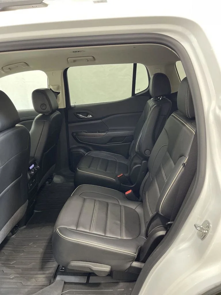 2023 GMC Acadia Denali - Photo 9