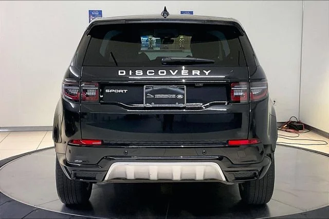 Used 2025 Black Land Rover S image 3