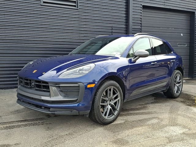 2025 Porsche Macan T