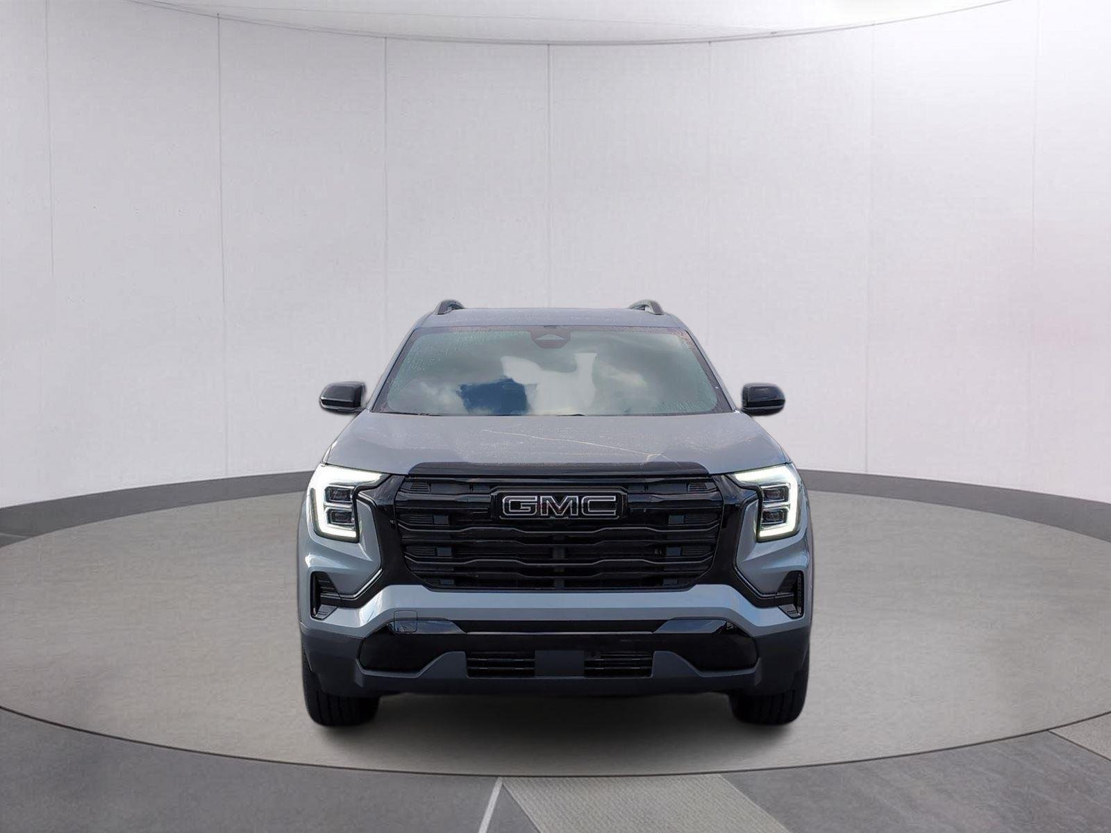 New 2026 Sterling Metallic GMC Elevation image 8