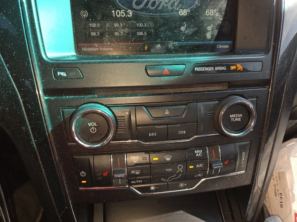 Used 2016 White Ford XLT image 7