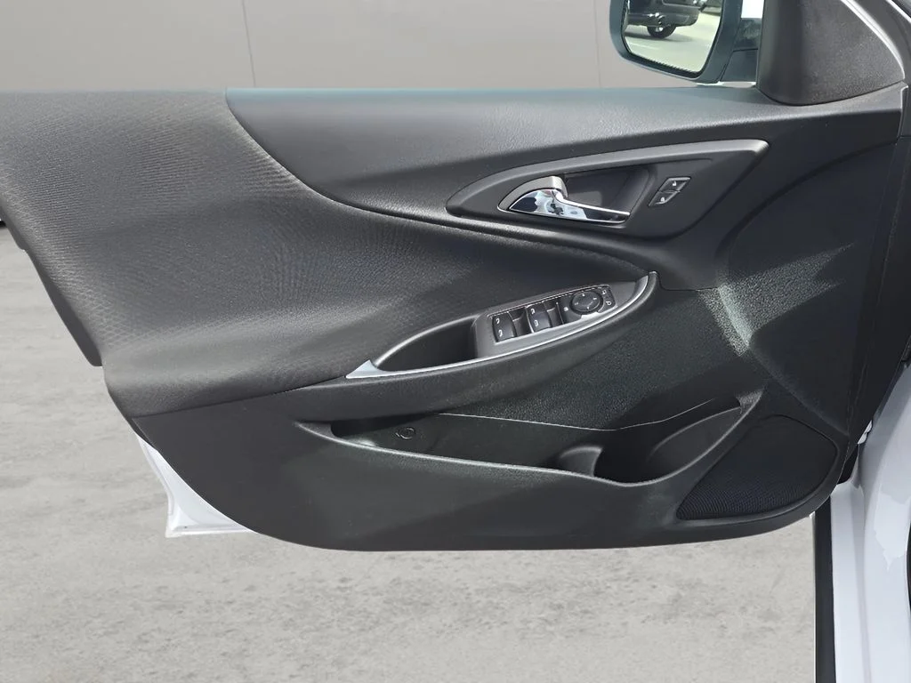 Used 2024 Summit White Chevrolet LS image 11