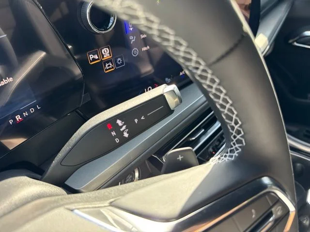 New 2027 White Chevrolet LT image 28
