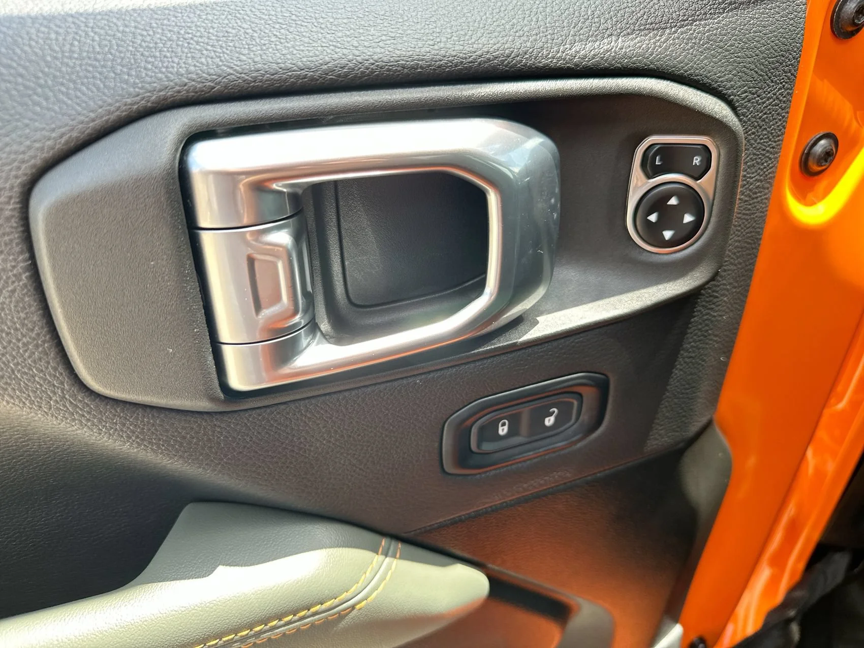 Used 2025 Joose Jeep Mojave X image 13