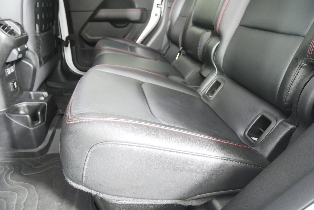 Used 2021 Bright White Clearcoat Jeep Rubicon image 20