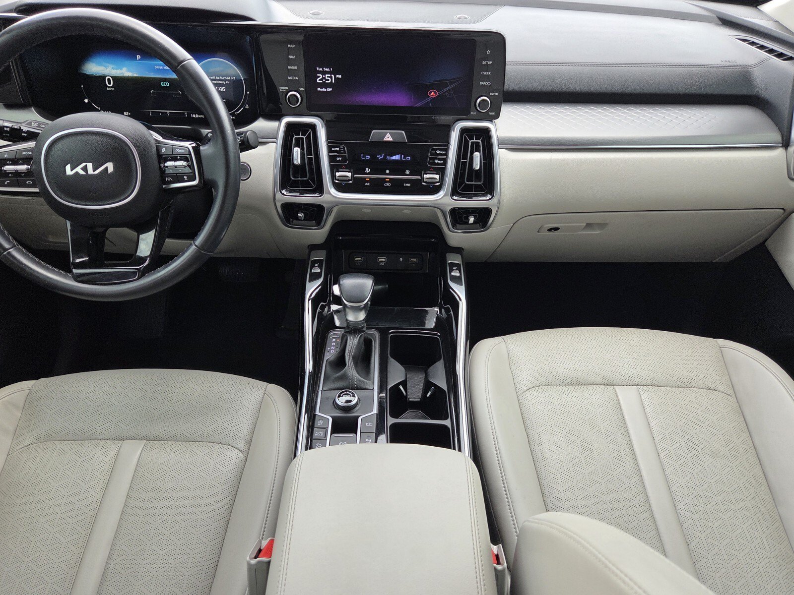 Used 2023 Glacial White Pearl Kia SX image 6