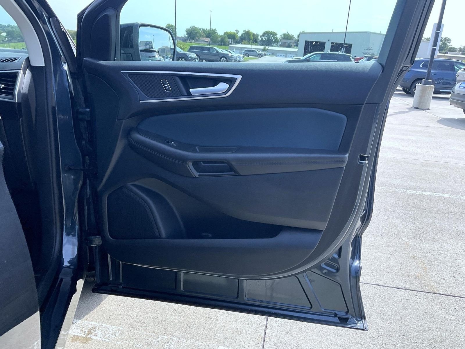 Used 2024 Blue Ford SEL image 17