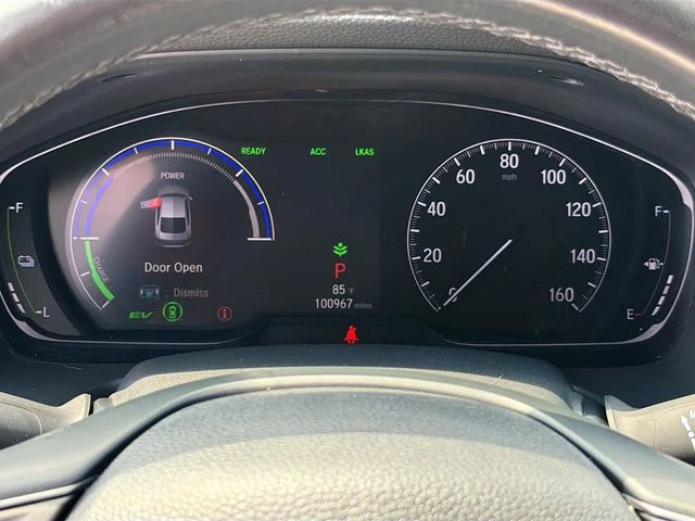 Used 2019 Black Honda Touring image 13