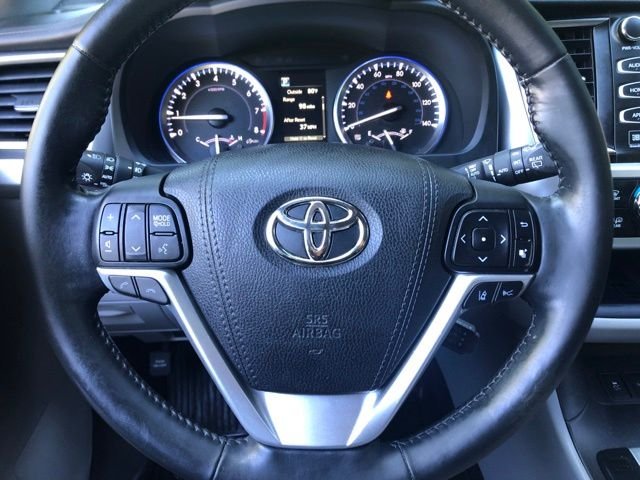 Used 2017 Predawn Gray Mica Toyota Limited Platinum image 25
