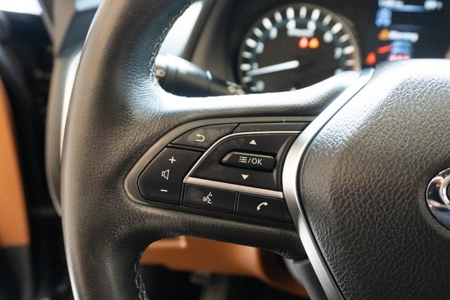 Used 2023 Black INFINITI SENSORY image 24