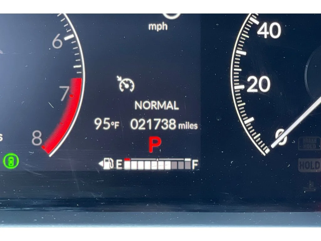 Used 2025 MILANO RED Honda Sport image 37