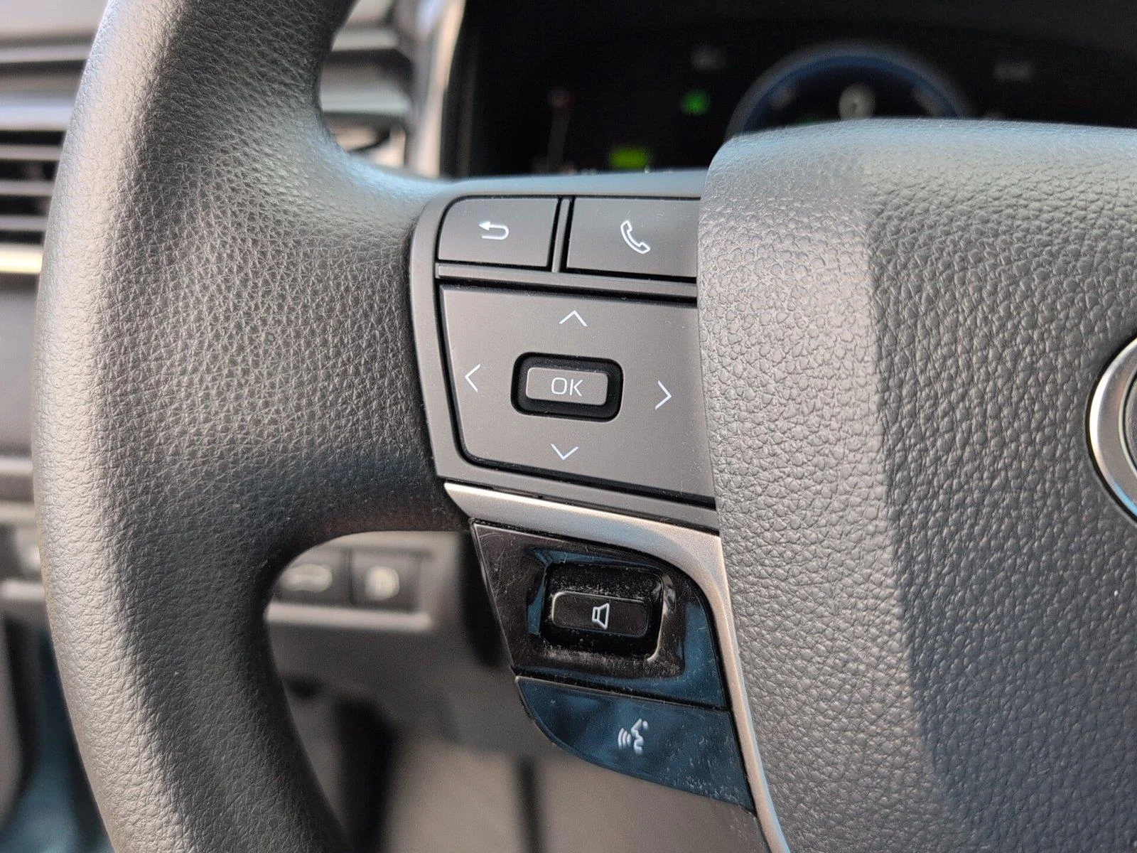 Used 2025 Ocean Gem Toyota LE image 26