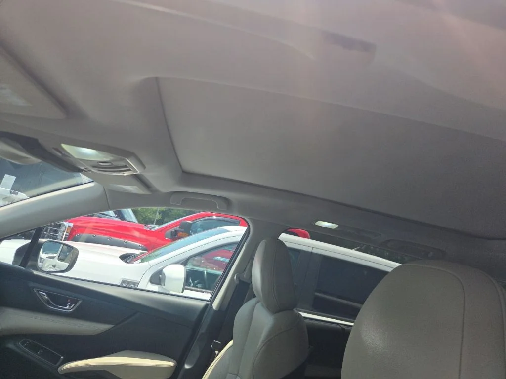 Used 2022 White Subaru Limited image 4