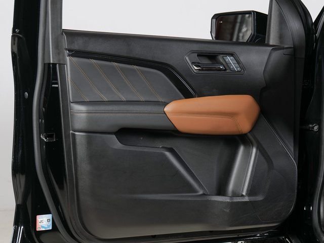 Used 2024 Onyx Black GMC AT4 image 25