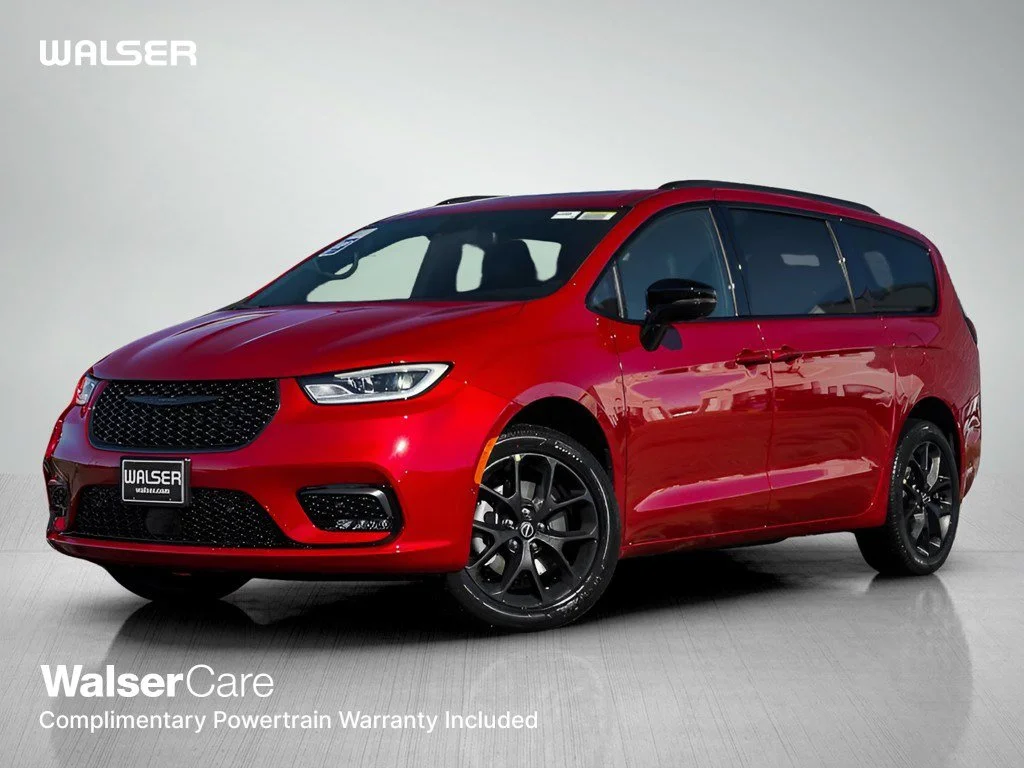 2026 Chrysler Pacifica Limited AWD's photo