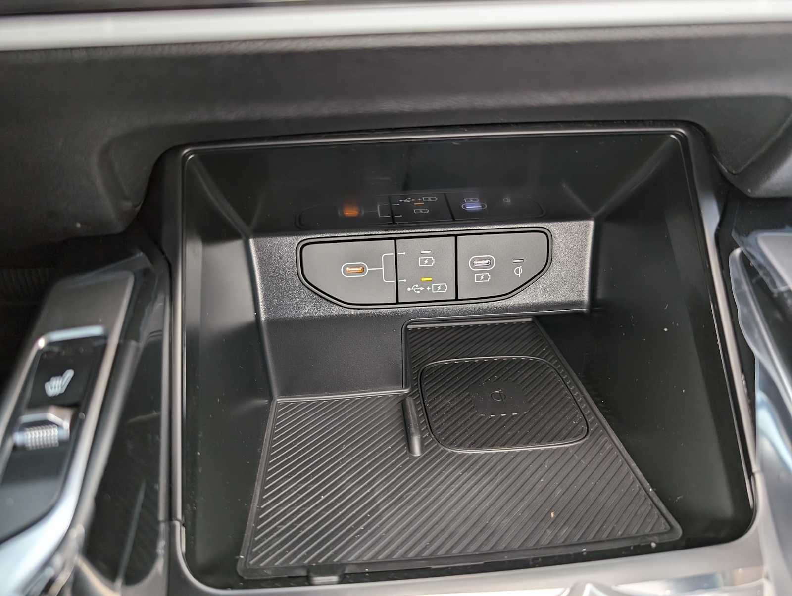 2026 Kia Sorento S - Photo 25