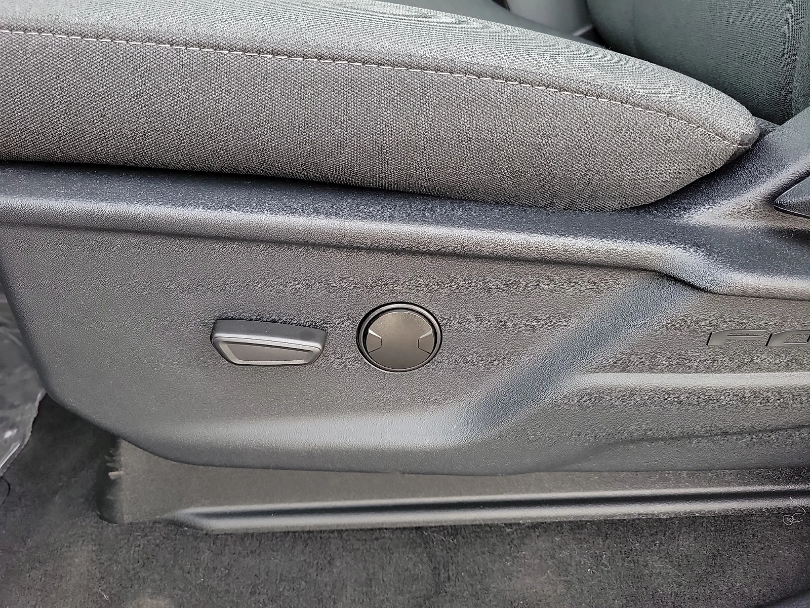 New 2026 Agate Black Metallic Ford F-250&reg; XLT image 13