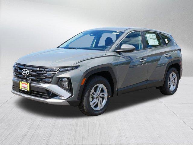 New 2026 Hampton Gray Hyundai SE image 2