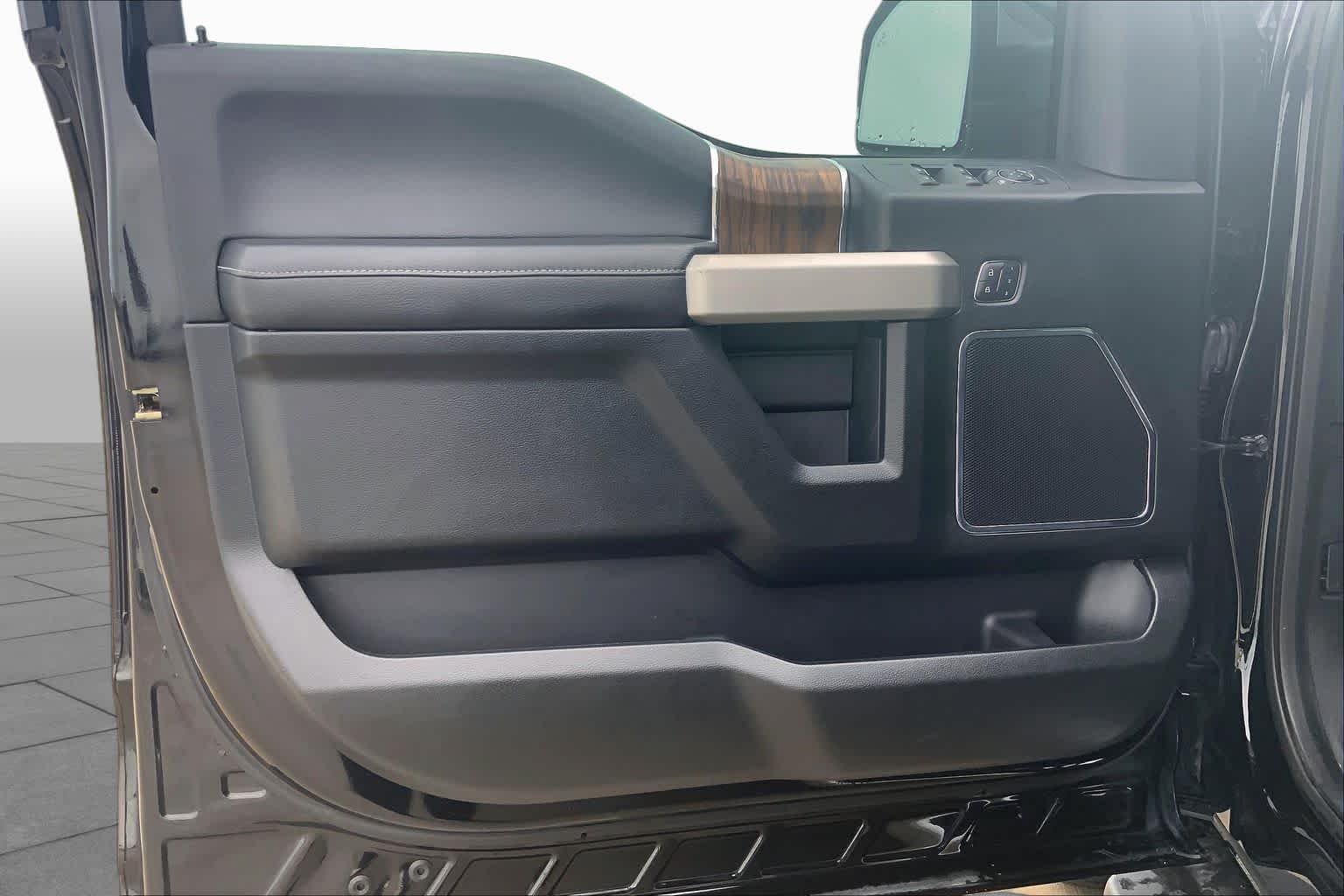 Used 2018 Shadow Black Ford LARIAT image 19