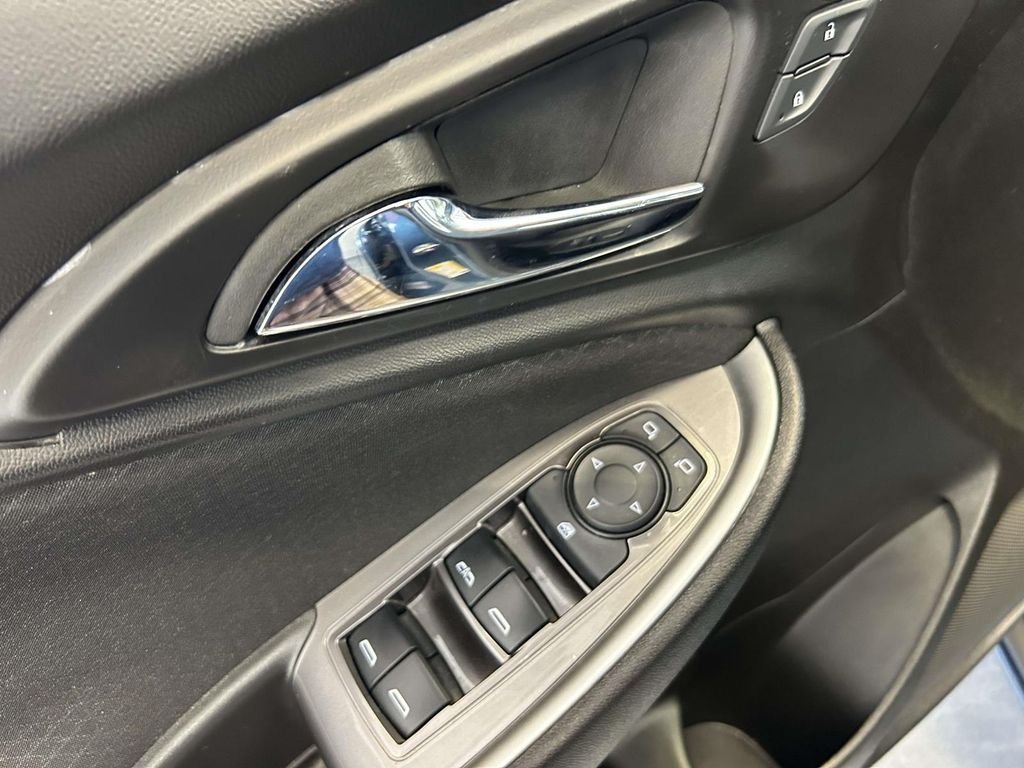 Used 2025 Blue Chevrolet LT image 16