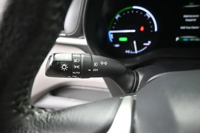 Used 2022 Gray Toyota XLE image 31