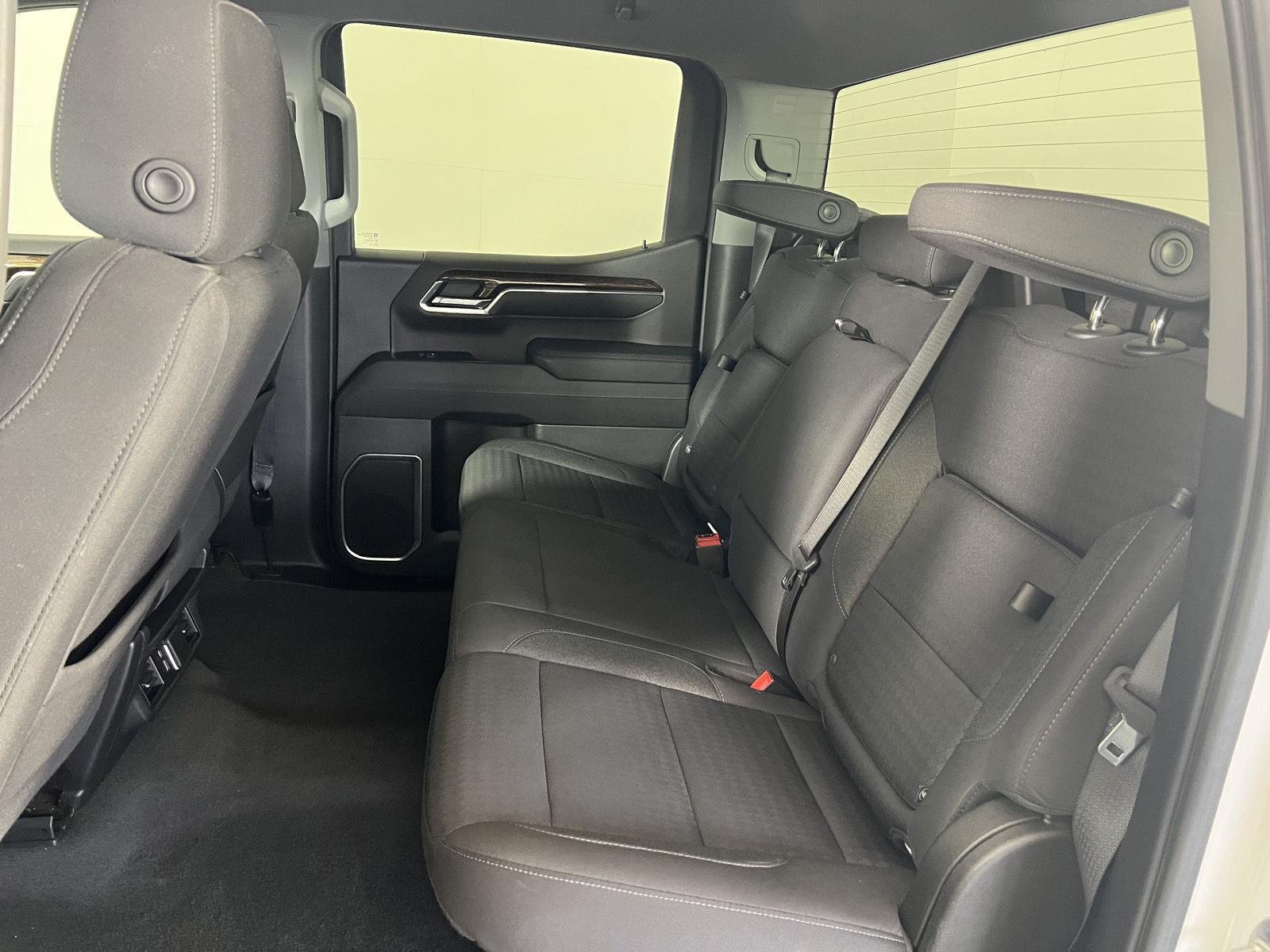 Used 2023 Summit White GMC Elevation image 26