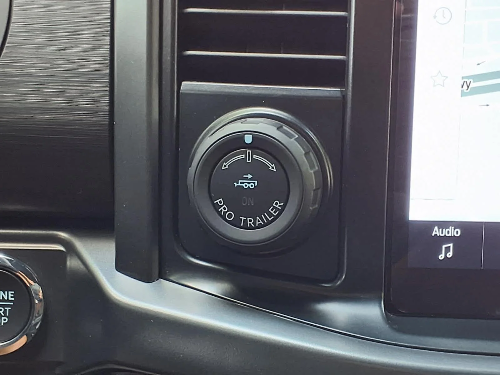Used 2024  Ford XLT image 23