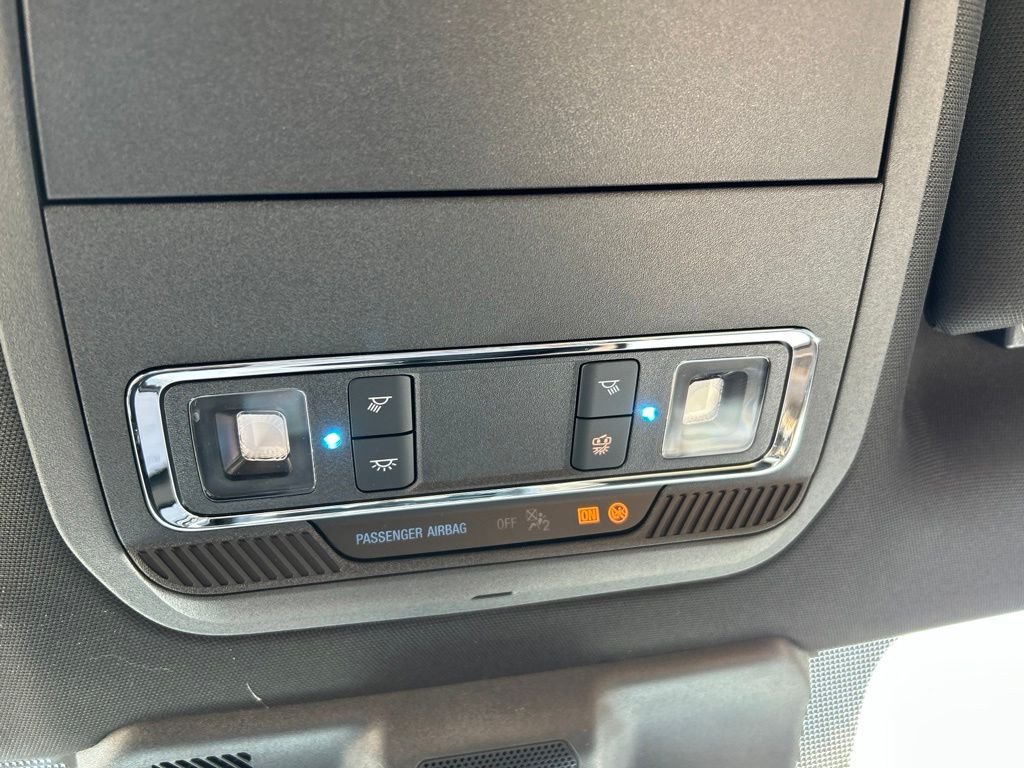 New 2026 Oxford White Ford Lariat image 36