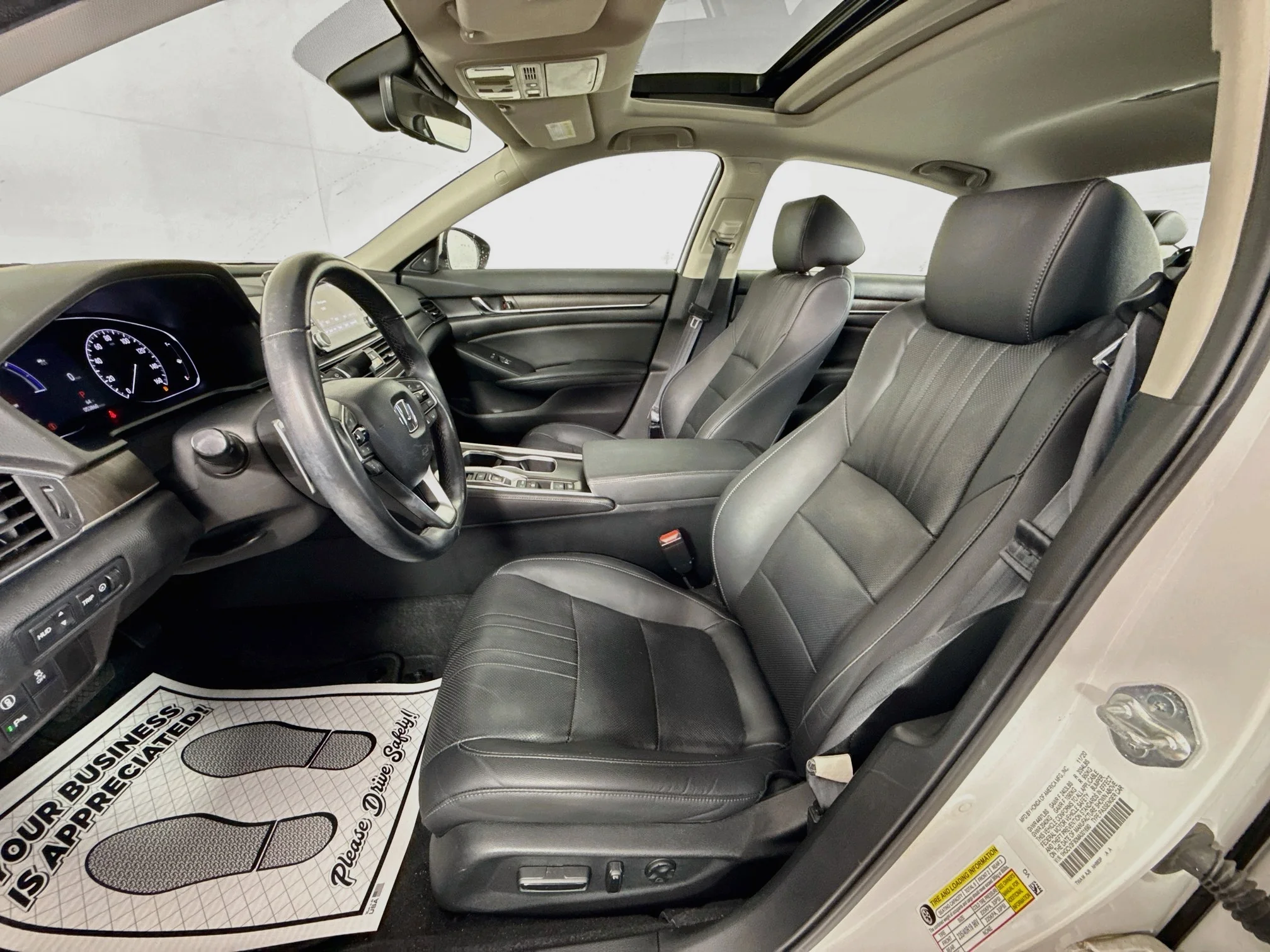 Used 2021 Platinum White Pearl Honda Touring image 21